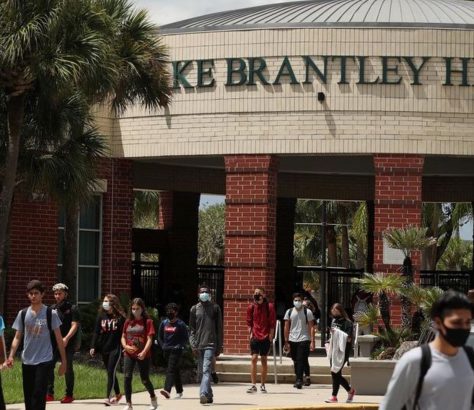 Students leave Lake Brantley High School after the final bell on Thursday, August 27, 2020. The Seminole County school district, like its counterparts across the state, opened schools for in-person classes this month.(Stephen M. Dowell/Orlando Sentinel) (Stephen M. Dowell/Orlando Sentinel)