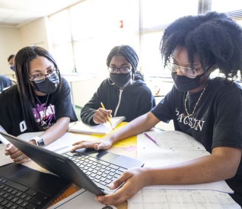 Marianela Ramos, Sade Joseph and Azaria Brown work on a question during algebra review at Windy Hill Middle School in Clermont, Fla., Saturday, May 15, 2021. (Orlando Sentinel Photo/Willie J. Allen Jr.) (Willie J. Allen Jr./Orlando Sentinel)