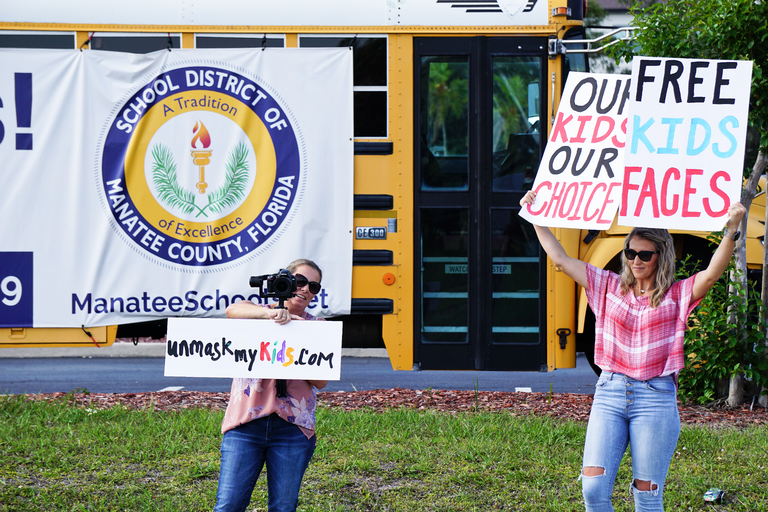 Masks protest in Manatee County Schools